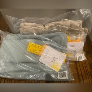 Burt’s Bees Honeysoft Thermal Pajamas Size 8. Colors : Muted Blue & Delicate Doe